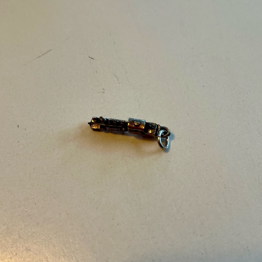 Vintage Miniature Metal Train Locomotive Charm Unmarked Estate Find - Picture 7 of 7
